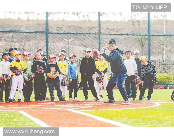 人生如戏澳波短暂执教之路从夺冠到下课再到解雇的悲喜交加