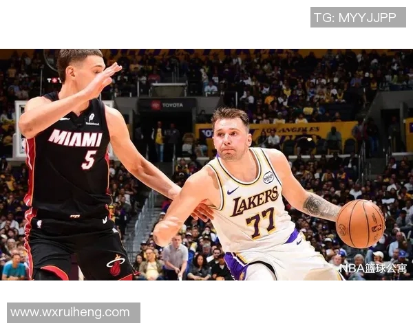 NBA官方称赞东契奇表现如巅峰湖人球队状态持续上升引发关注