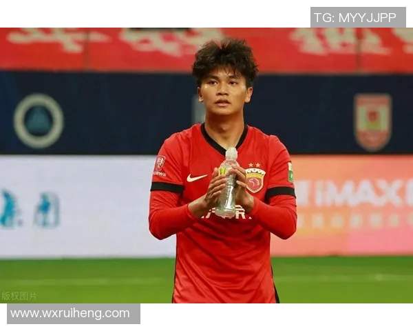 王晓瑞透露玉昆与上海希望之星接洽中并非蒯纪闻而是国产中锋球员