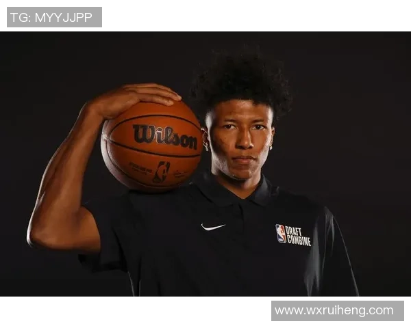 76人队宣布与马乔恩比彻姆签双向合同并裁掉萨利斯球员