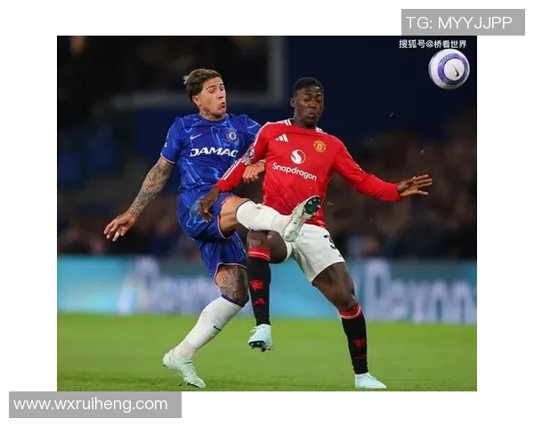 拜仁对曼联中场梅努表现出浓厚兴趣引发关注 拜仁对曼联中场梅努表现出浓厚兴趣引发关注