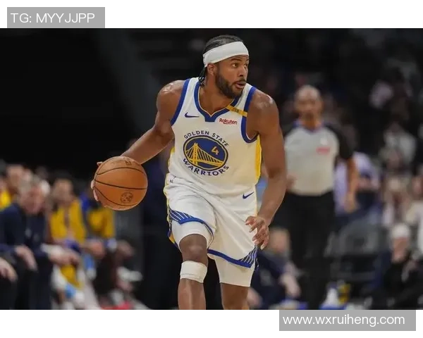 穆迪首发表现亮眼23分钟内贡献14分三分球命中率提升助力球队